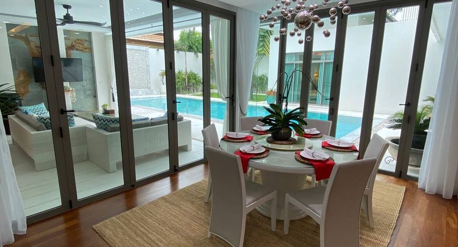For sale 5 bedrooms villa in Mueang Phuket, Phuket