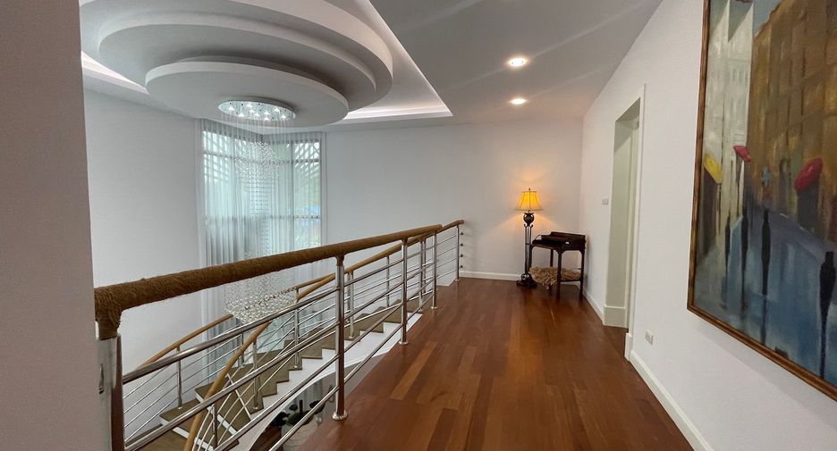 For sale 5 bedrooms villa in Mueang Phuket, Phuket