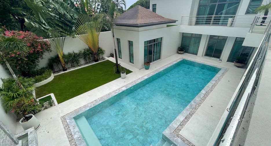 For sale 5 bedrooms villa in Mueang Phuket, Phuket