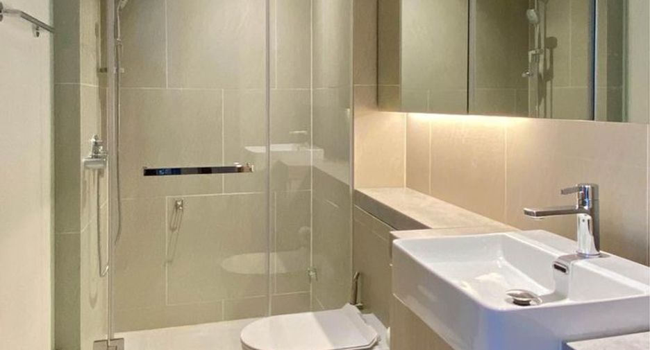 For rent 2 bedrooms condo in Sathon, Bangkok