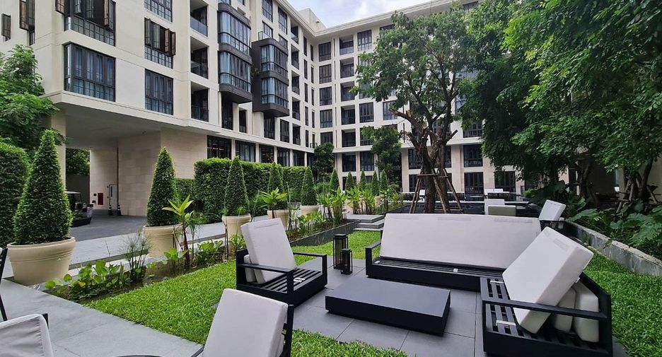 For sale 2 bedrooms condo in Watthana, Bangkok