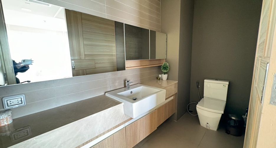 For rent 1 bed condo in Bang Lamung, Chonburi