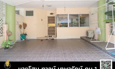 出售 3 卧室 联排别墅 在 Mueang Samut Prakan, Samut Prakan