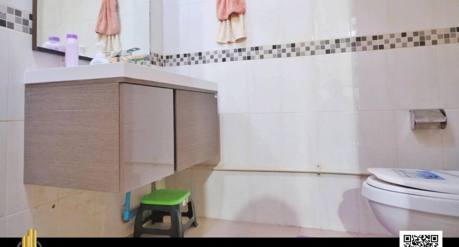 For sale 3 ベッドルーム townhouse in Mueang Samut Prakan, Samut Prakan