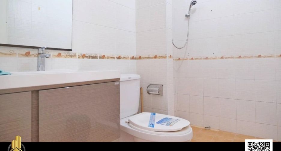 For sale 3 ベッドルーム townhouse in Mueang Samut Prakan, Samut Prakan