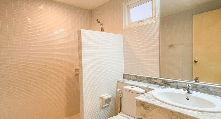 For sale 4 bedrooms condo in Hua Hin, Prachuap Khiri Khan