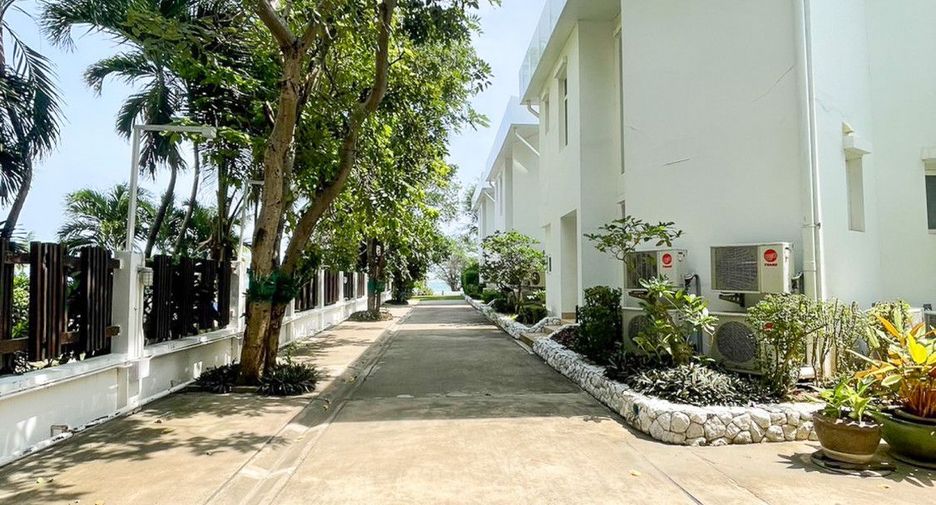 For sale 4 bedrooms condo in Hua Hin, Prachuap Khiri Khan