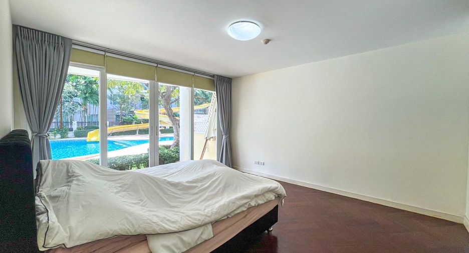 For sale 4 bedrooms condo in Hua Hin, Prachuap Khiri Khan