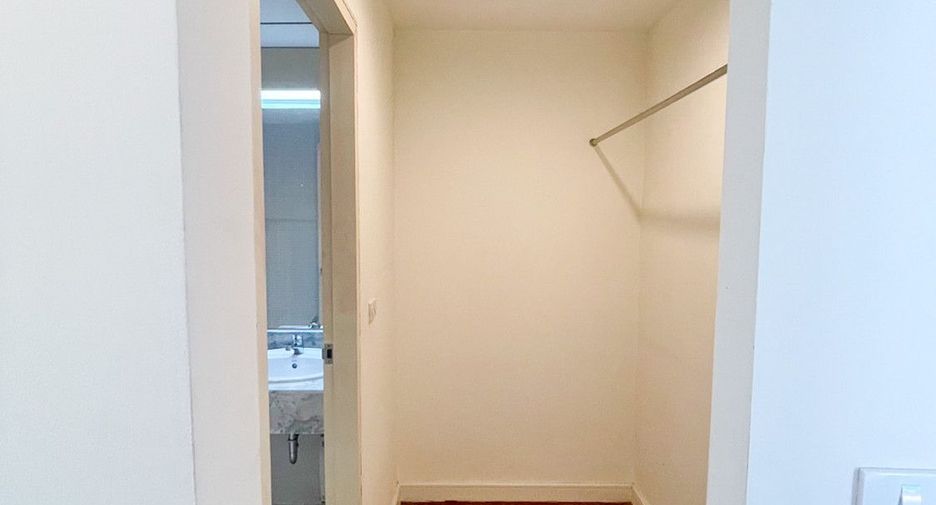 For sale 4 bedrooms condo in Hua Hin, Prachuap Khiri Khan