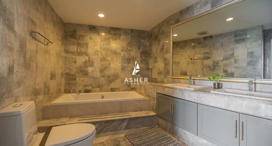 For rent and for sale 3 bedrooms condo in Sathon, Bangkok