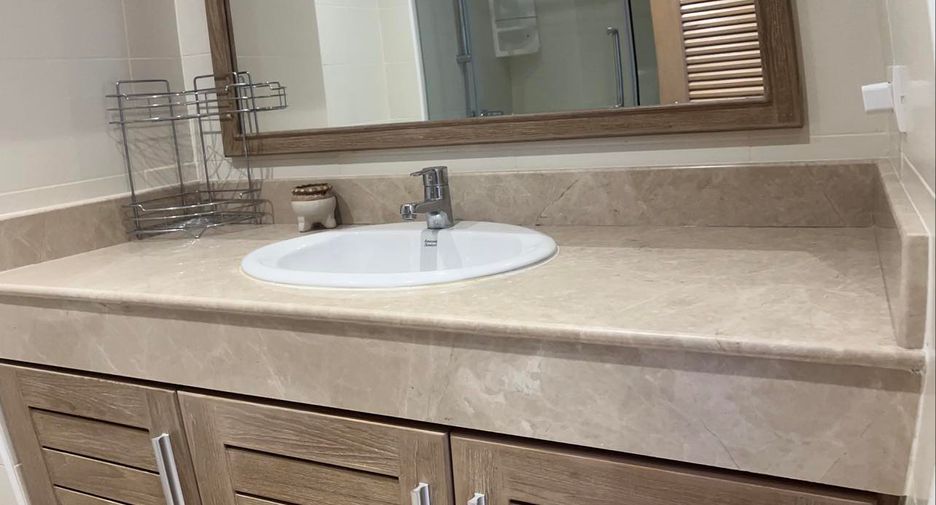 For rent 1 bed condo in Bang Lamung, Chonburi