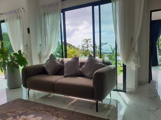 For rent 4 bedrooms villa in Mueang Phuket, Phuket