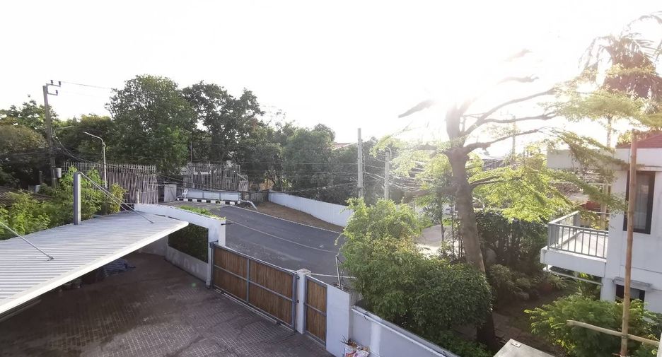 出租 和 出售 4 卧室 独立屋 在 Suan Luang, 曼谷