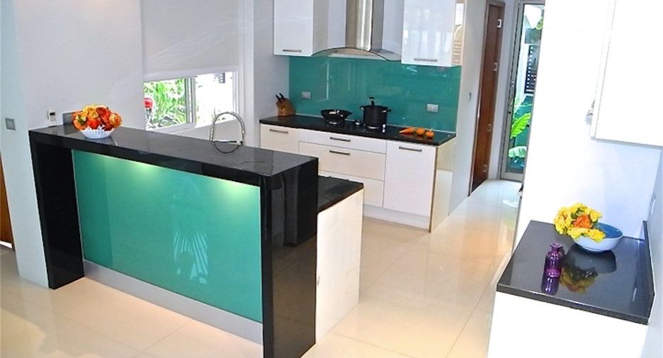 For sale 3 bedrooms villa in Mueang Phuket, Phuket