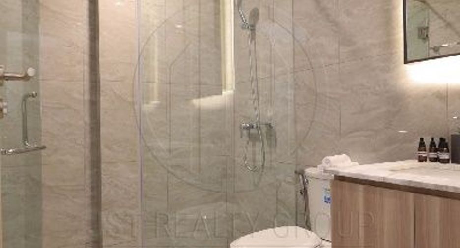 Haus zum Kauf mit 4 Zimmer in Bang Lamung, Chonburi
