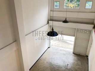 For rent 2 bedrooms retail Space in Mueang Chiang Mai, Chiang Mai