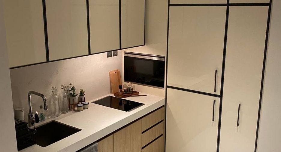For rent and for sale 1 bed condo in Khlong Toei, Bangkok