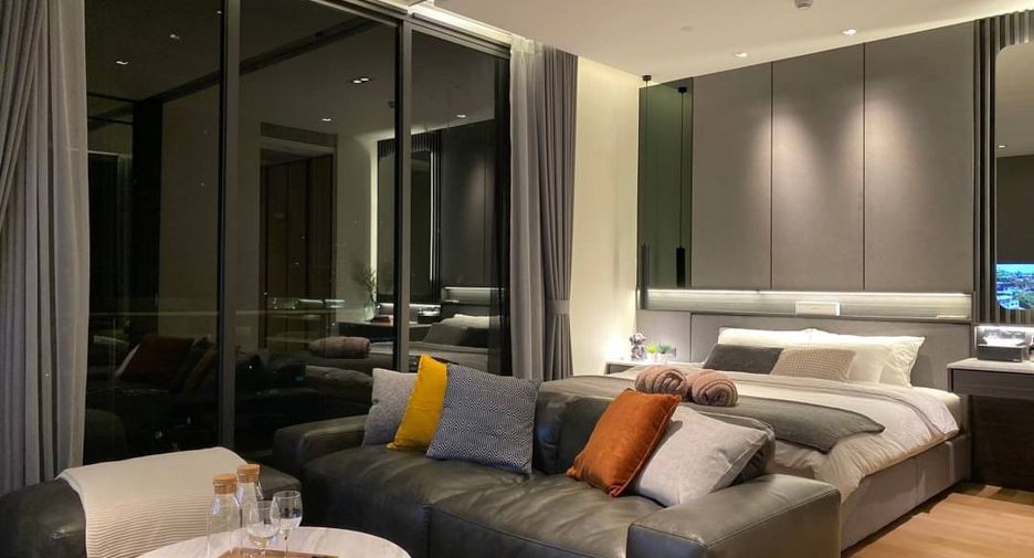 For rent and for sale 1 bed condo in Khlong Toei, Bangkok
