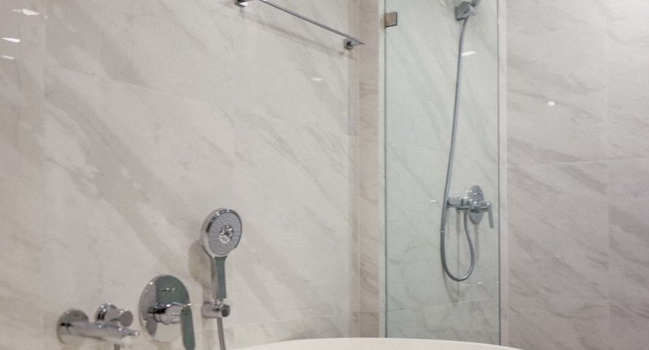 For sale 2 ベッドルーム condo in Watthana, Bangkok