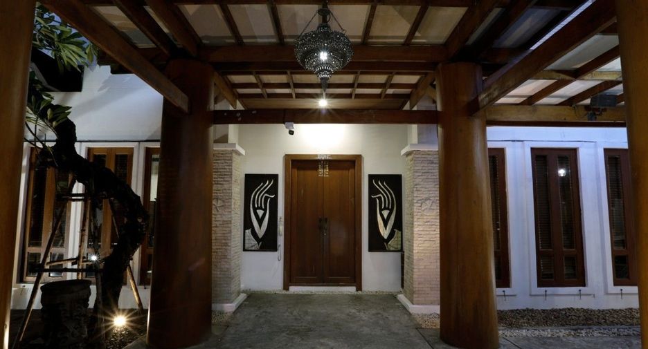Haus zum Kauf mit 5 Zimmer in Wang Thonglang, Bangkok