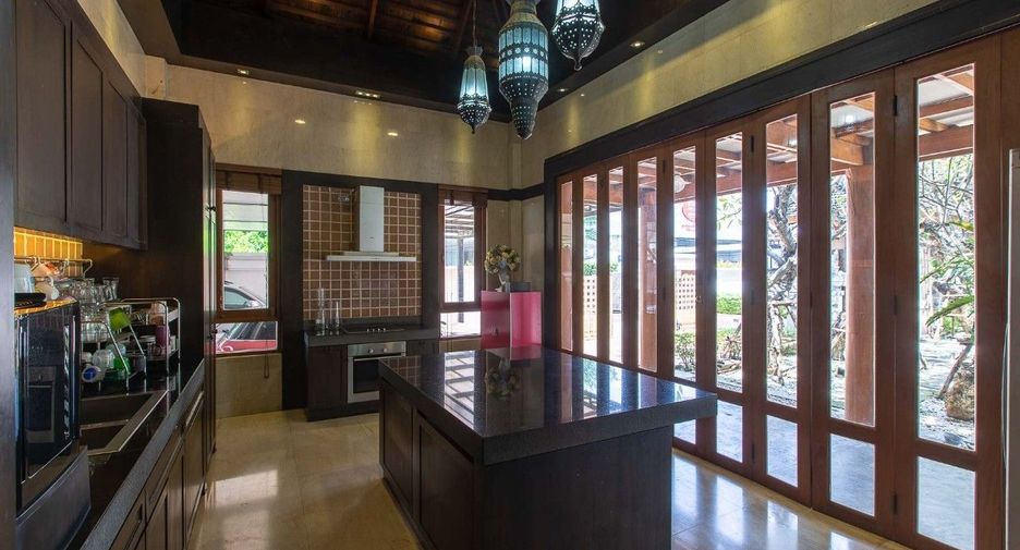 Haus zum Kauf mit 5 Zimmer in Wang Thonglang, Bangkok