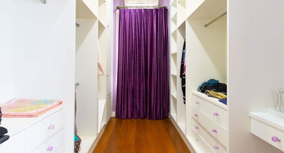 Haus zum Kauf mit 5 Zimmer in Wang Thonglang, Bangkok