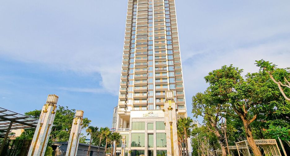 For sale 2 ベッドルーム condo in Bang Lamung, Chonburi