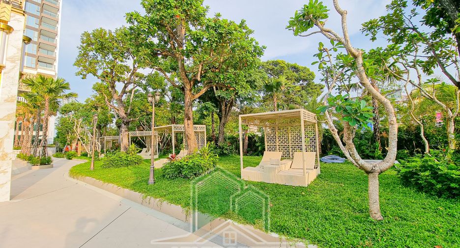 For sale 2 ベッドルーム condo in Bang Lamung, Chonburi