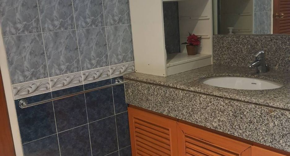 Аренда 2 спальни кондо в Патхум Щан, Бангкок