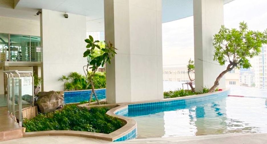 For sale 1 bed condo in Khlong Toei, Bangkok