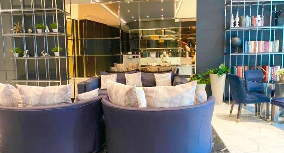 For sale 1 bed condo in Khlong Toei, Bangkok