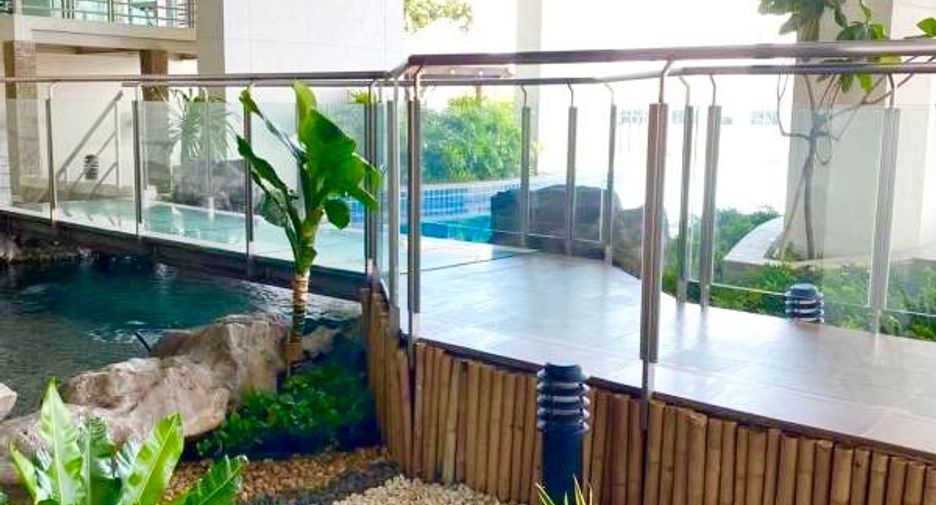 For sale 1 bed condo in Khlong Toei, Bangkok