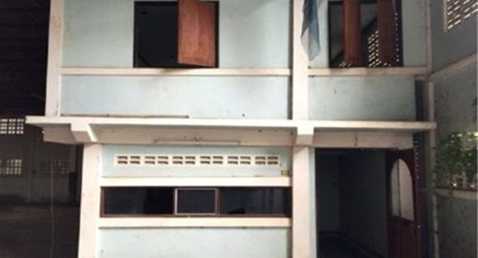 For sale warehouse in Mueang Lamphun, Lamphun