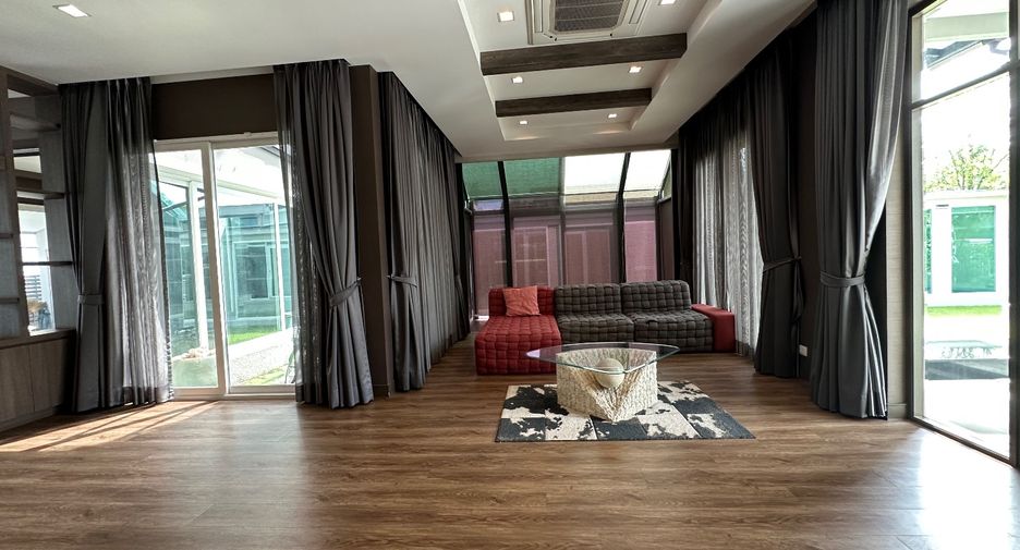 For sale 5 bed house in Pak Kret, Nonthaburi