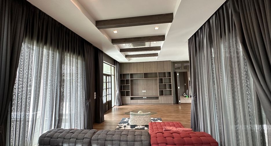 For sale 5 bed house in Pak Kret, Nonthaburi