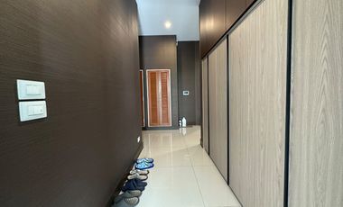 À vendre 5 chambres maison à Pak Kret, Nonthaburi