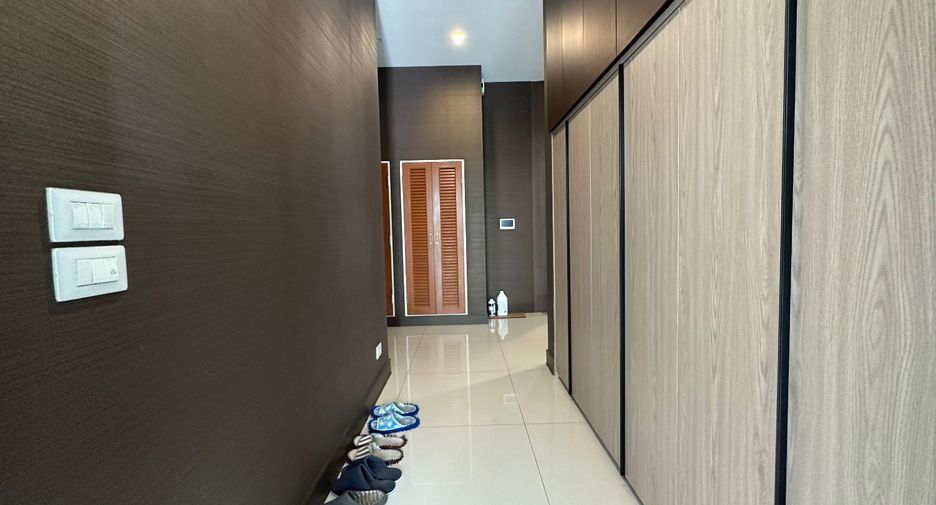 For sale 5 bed house in Pak Kret, Nonthaburi