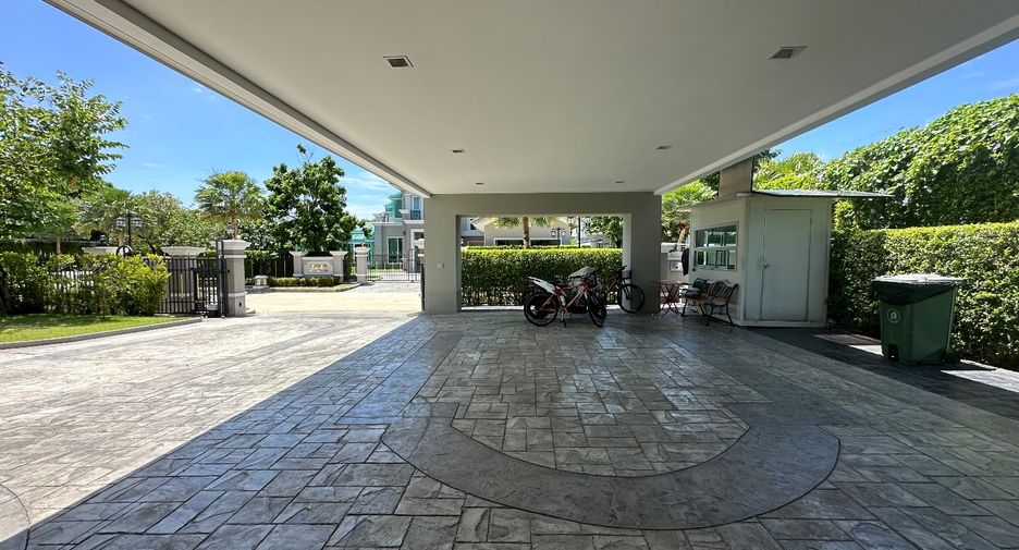 For sale 5 bed house in Pak Kret, Nonthaburi