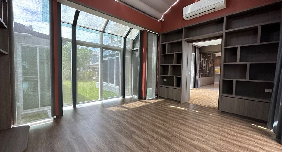 For sale 5 bed house in Pak Kret, Nonthaburi