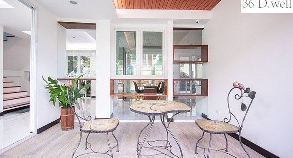 For rent 3 bedrooms condo in Bang Na, Bangkok
