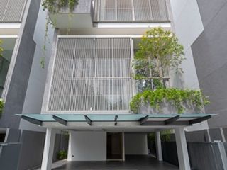 For sale 3 Beds house in Khlong Toei, Bangkok