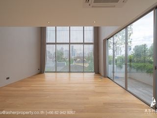 For sale 3 Beds house in Khlong Toei, Bangkok