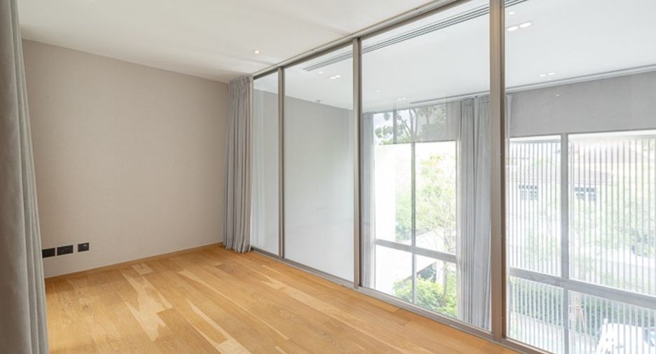 For sale 3 bedrooms house in Watthana, Bangkok