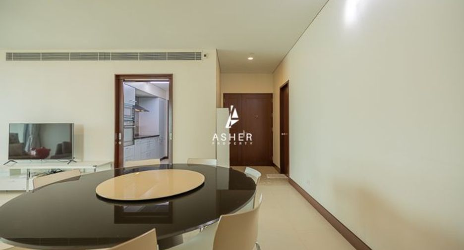 For rent 2 bedrooms condo in Pathum Wan, Bangkok