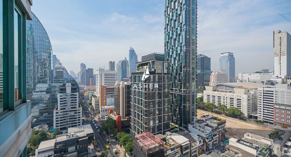 For rent 2 bedrooms condo in Pathum Wan, Bangkok