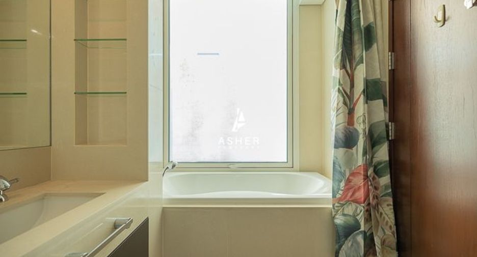 For rent 2 bedrooms condo in Pathum Wan, Bangkok