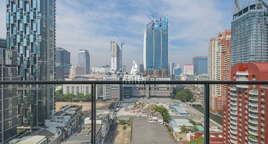 For rent 2 bedrooms condo in Pathum Wan, Bangkok