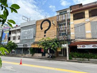 For sale 5 bed retail Space in Mueang Chiang Mai, Chiang Mai