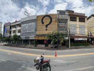 For sale 5 bed retail Space in Mueang Chiang Mai, Chiang Mai