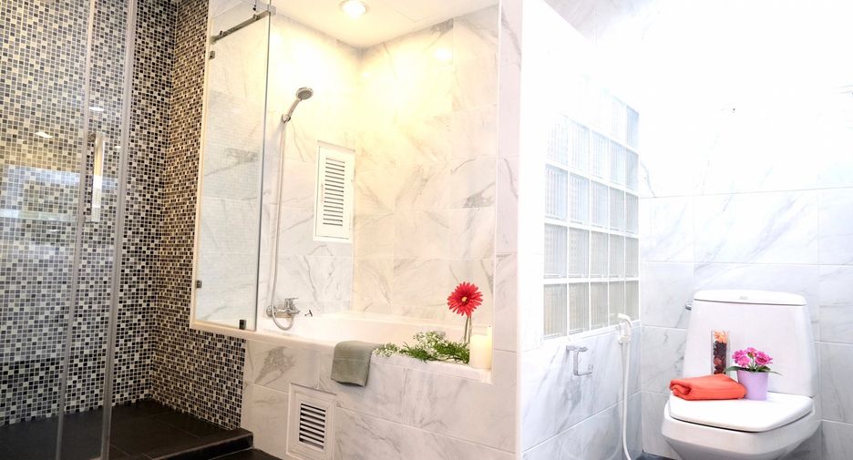 Reihenhaus zur Miete mit 5 Zimmer in Sathon, Bangkok
